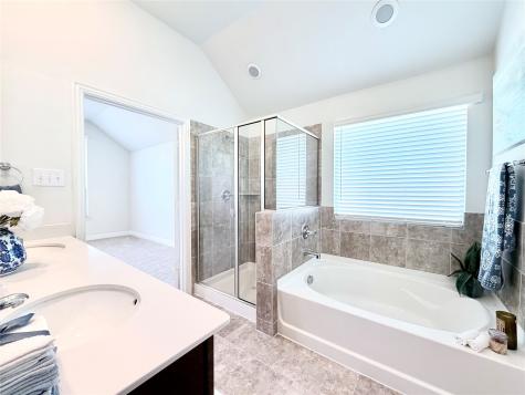 1413 River Vale Road Garland TX 75041