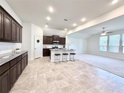 1413 River Vale Road Garland TX 75041