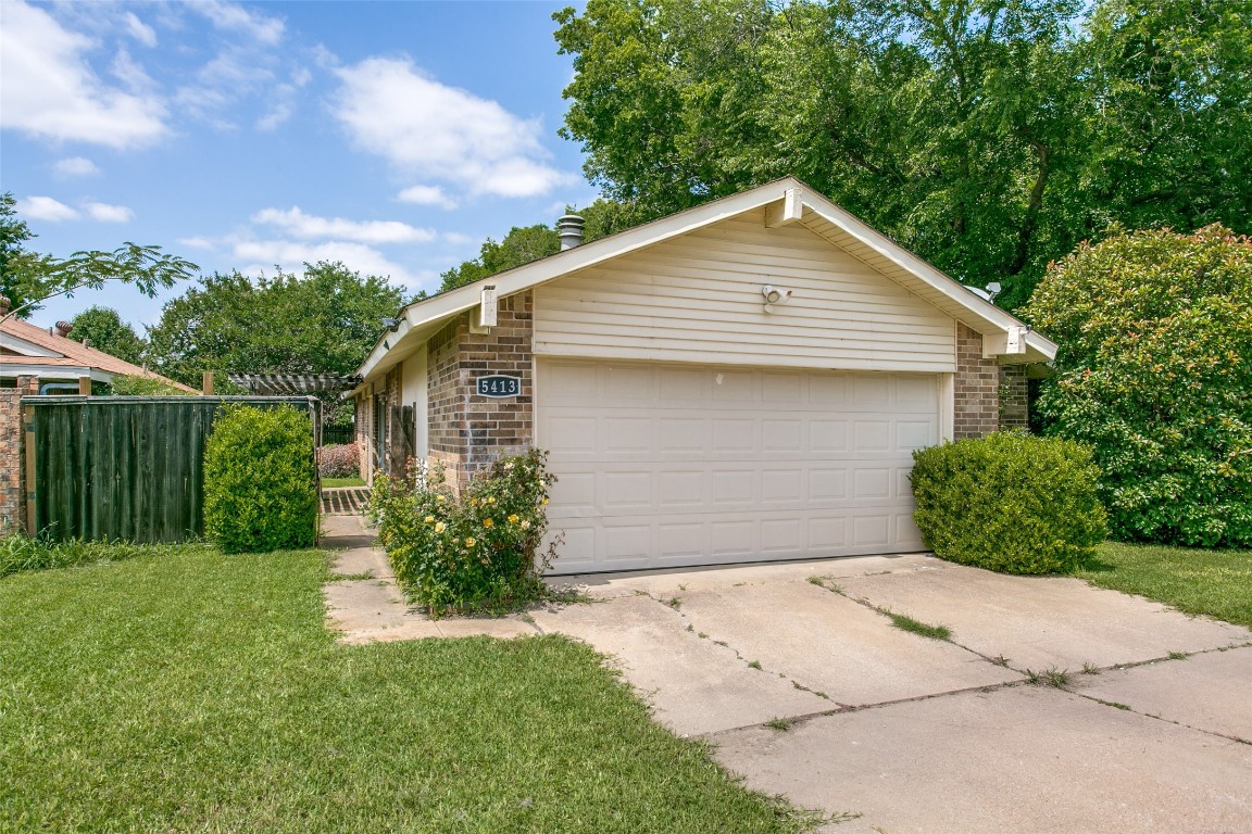 5413 Sandpiper Lane Garland TX 75043