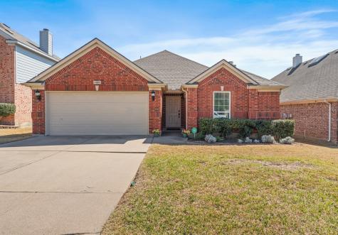 4925 Summer Oaks Lane Fort Worth TX 76123