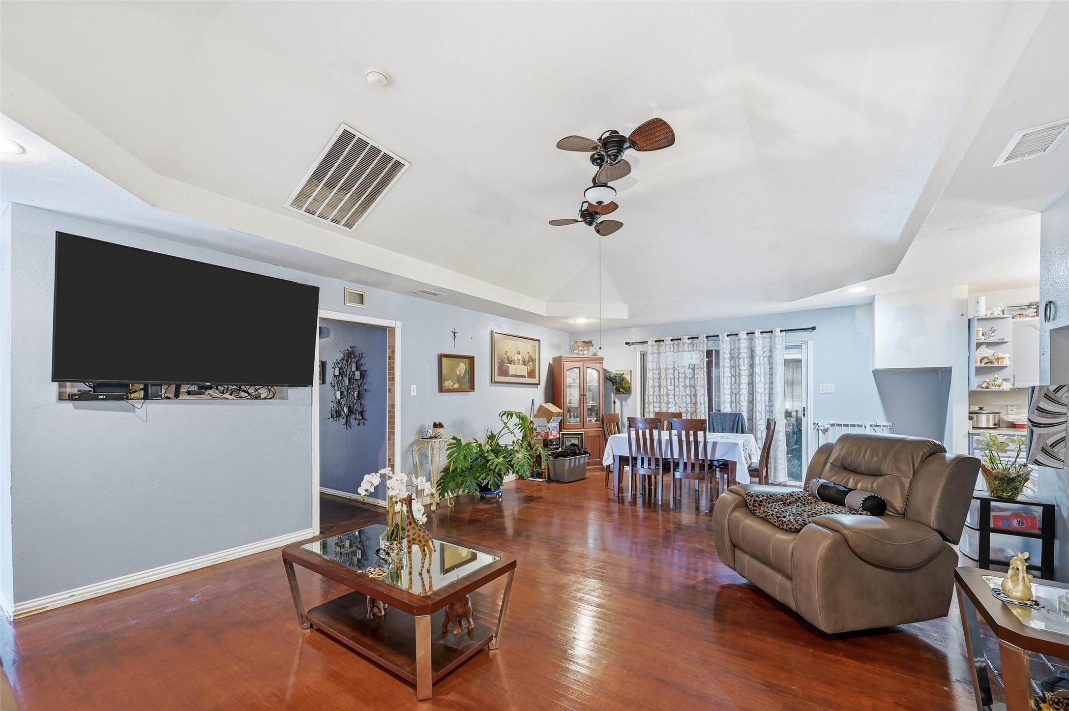 2010 Gross Road Dallas TX 75228