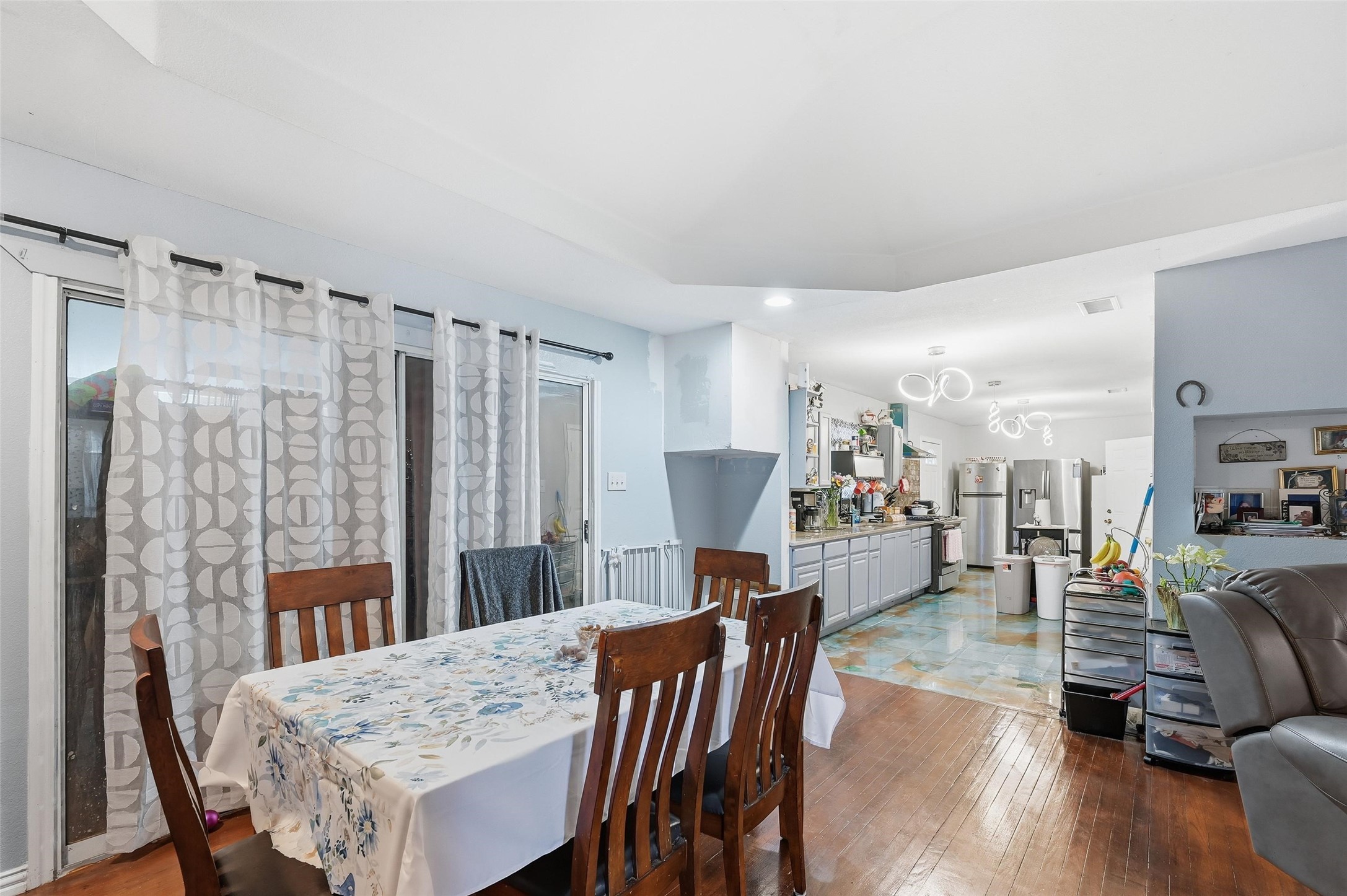 2010 Gross Road Dallas TX 75228