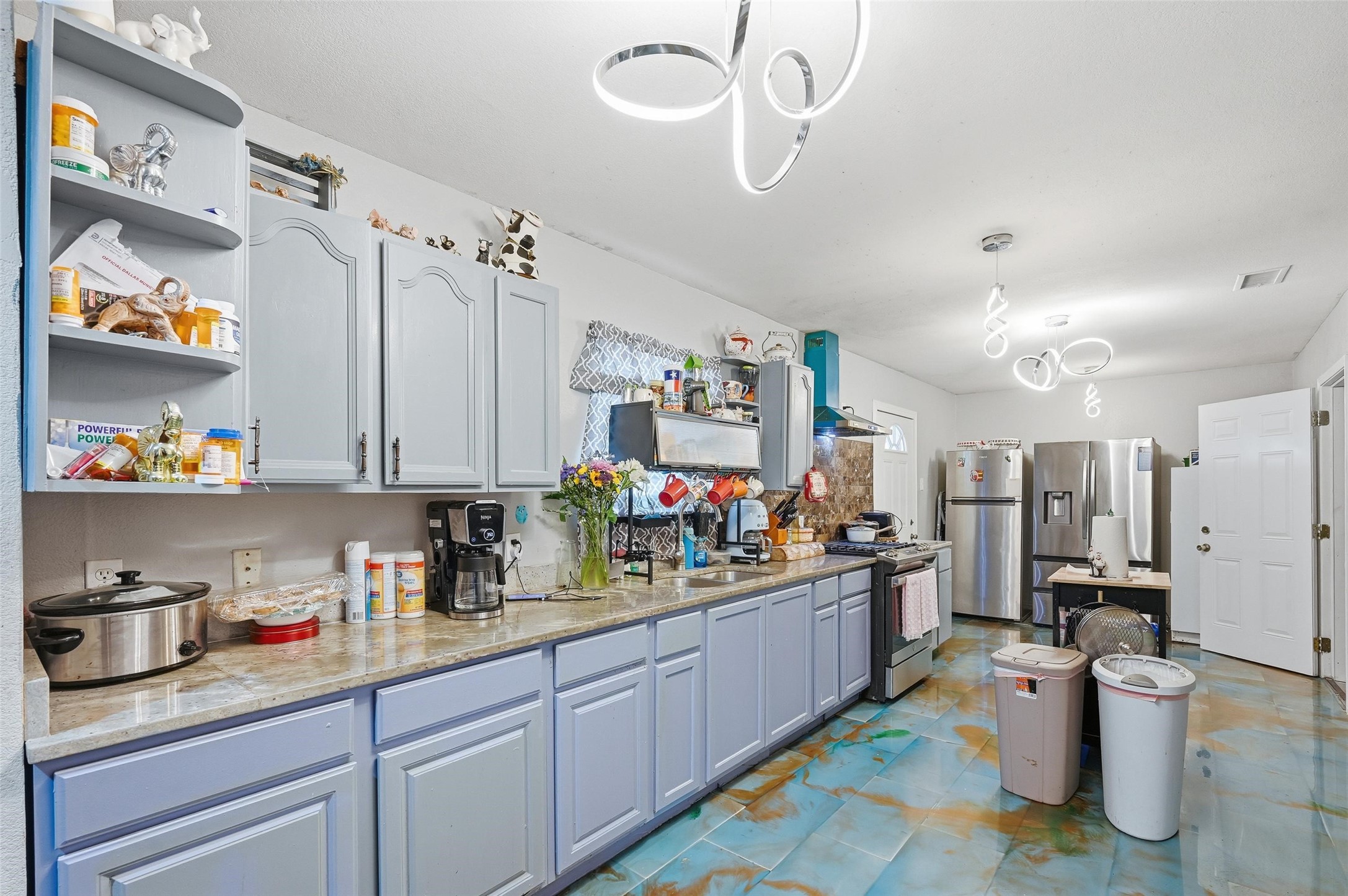 2010 Gross Road Dallas TX 75228