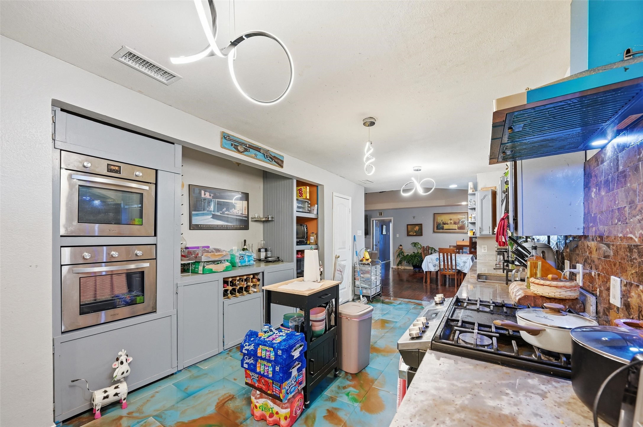 2010 Gross Road Dallas TX 75228