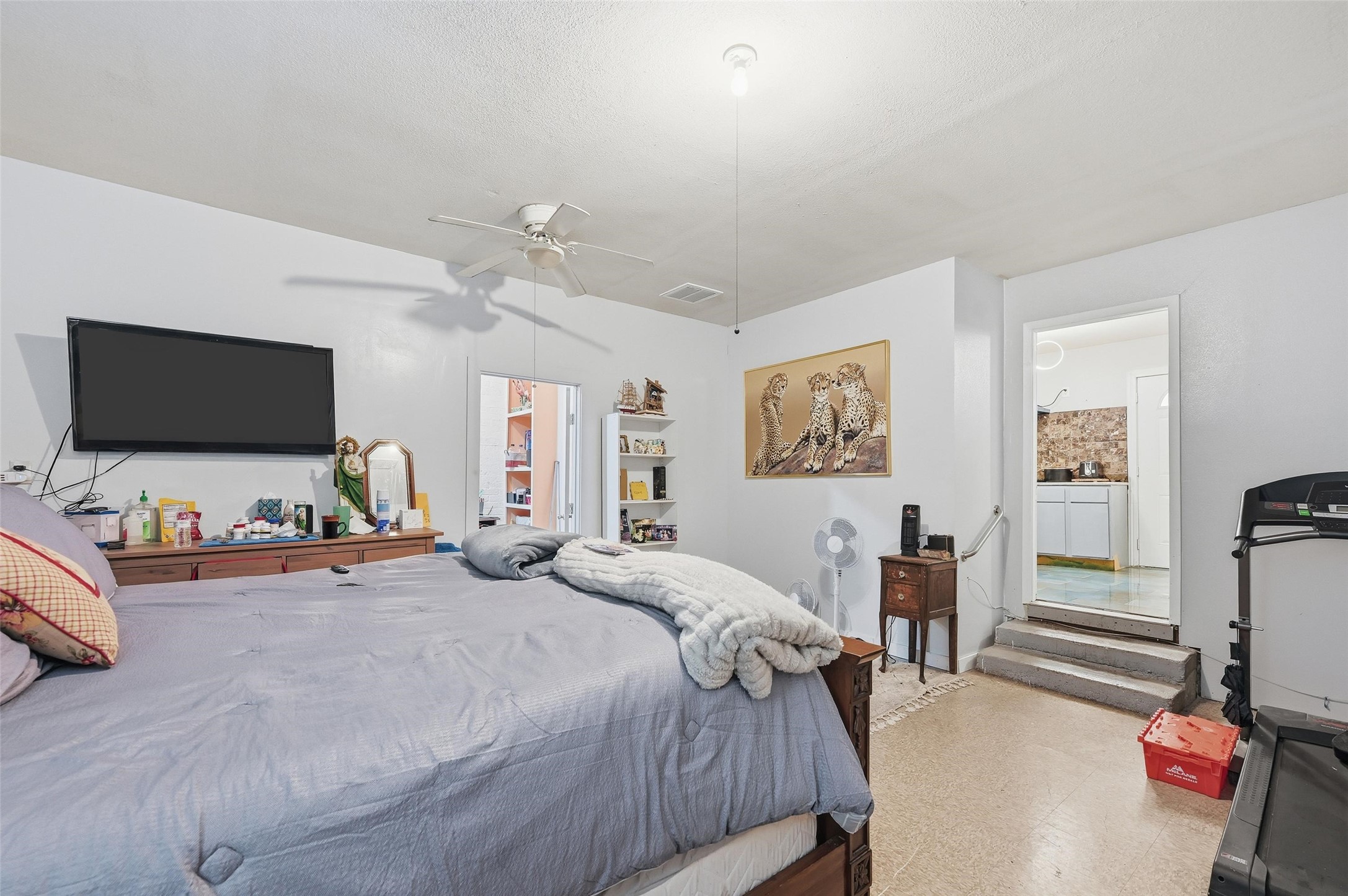 2010 Gross Road Dallas TX 75228