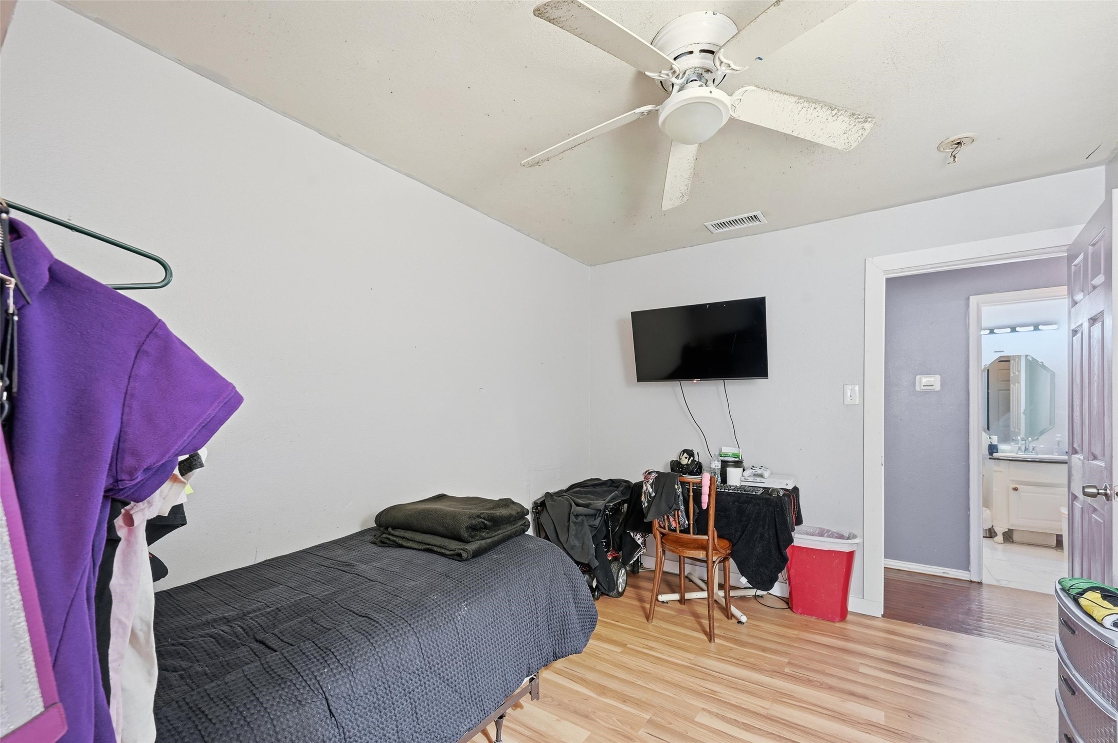 2010 Gross Road Dallas TX 75228