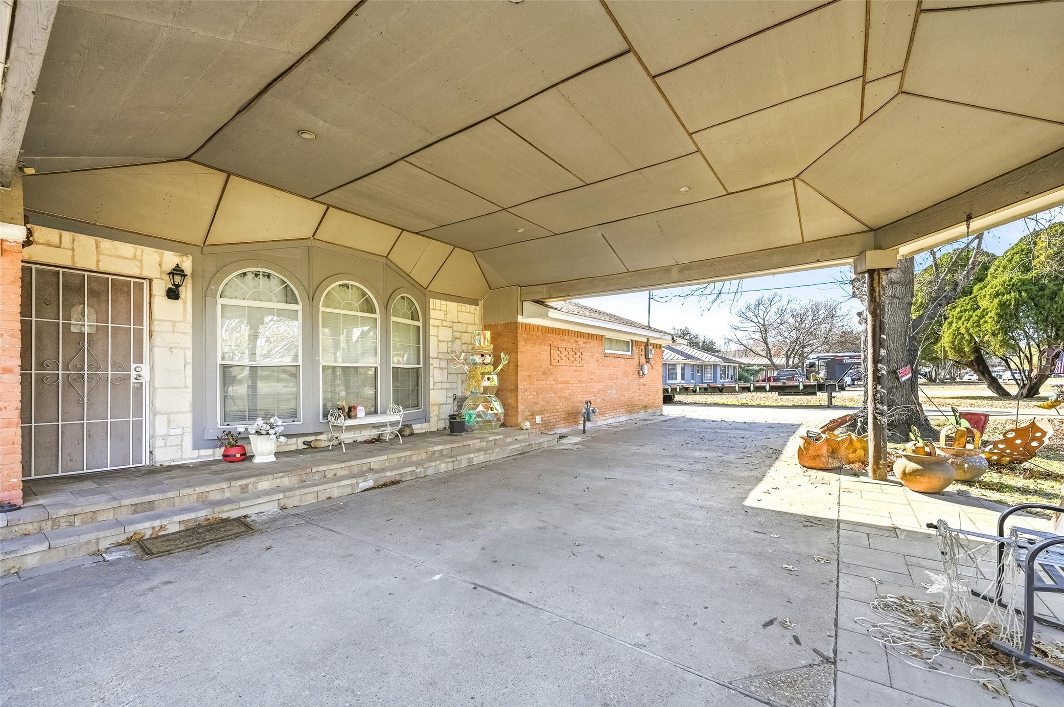 2010 Gross Road Dallas TX 75228