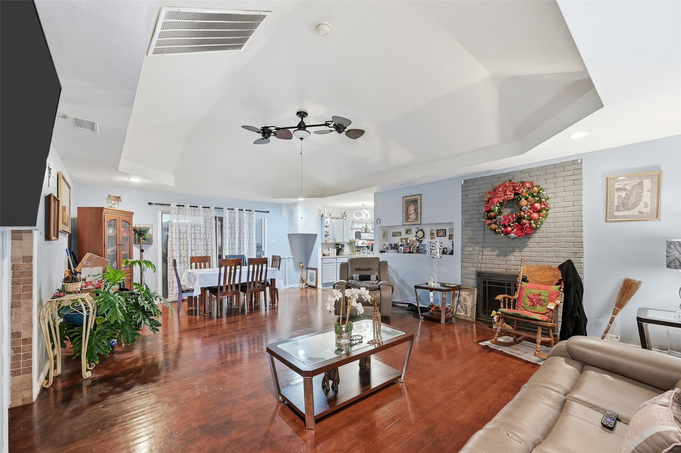 2010 Gross Road Dallas TX 75228