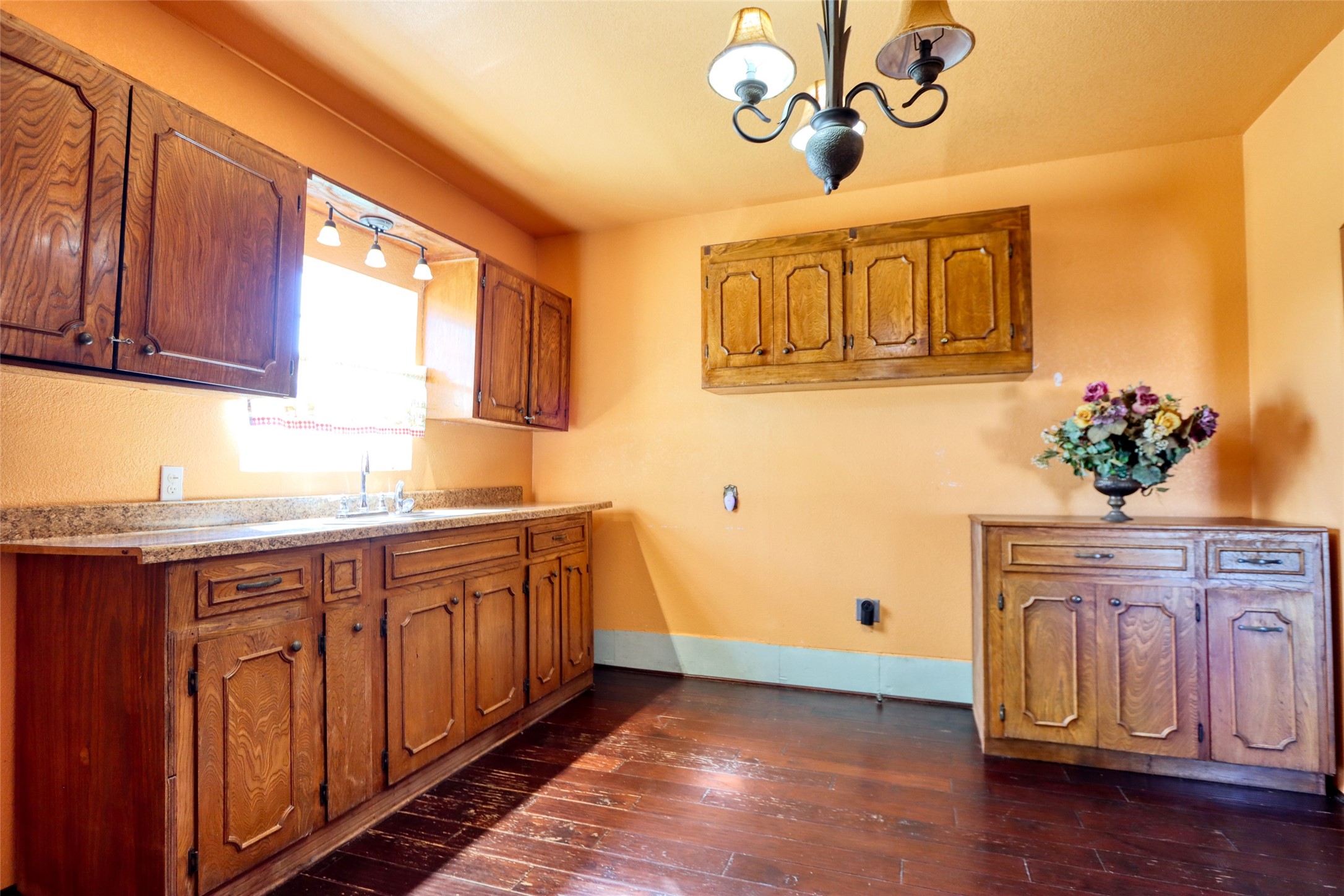2620 State Highway 7 Chilton TX 76632