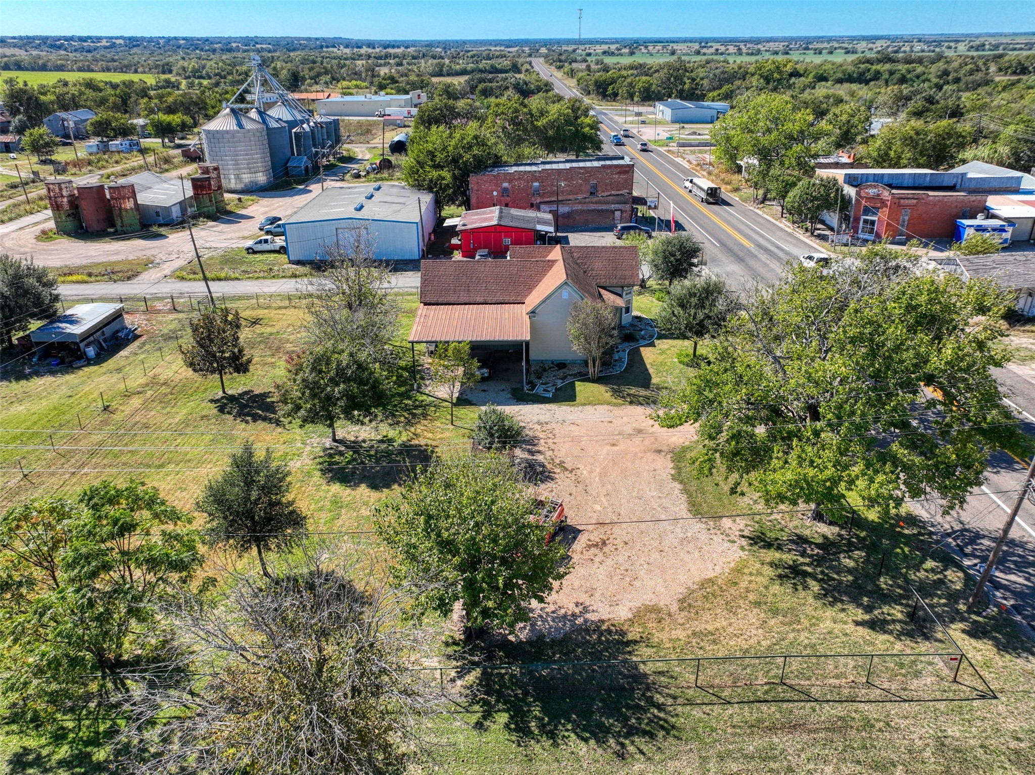 2620 State Highway 7 Chilton TX 76632