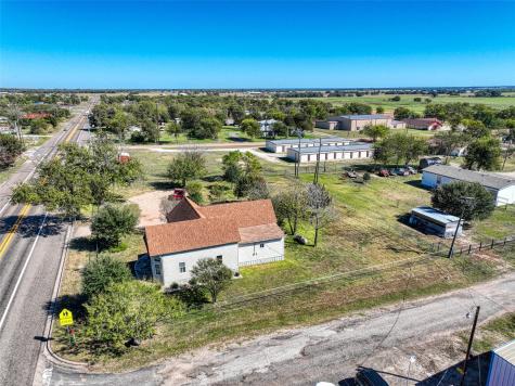 2620 State Highway 7 Chilton TX 76632