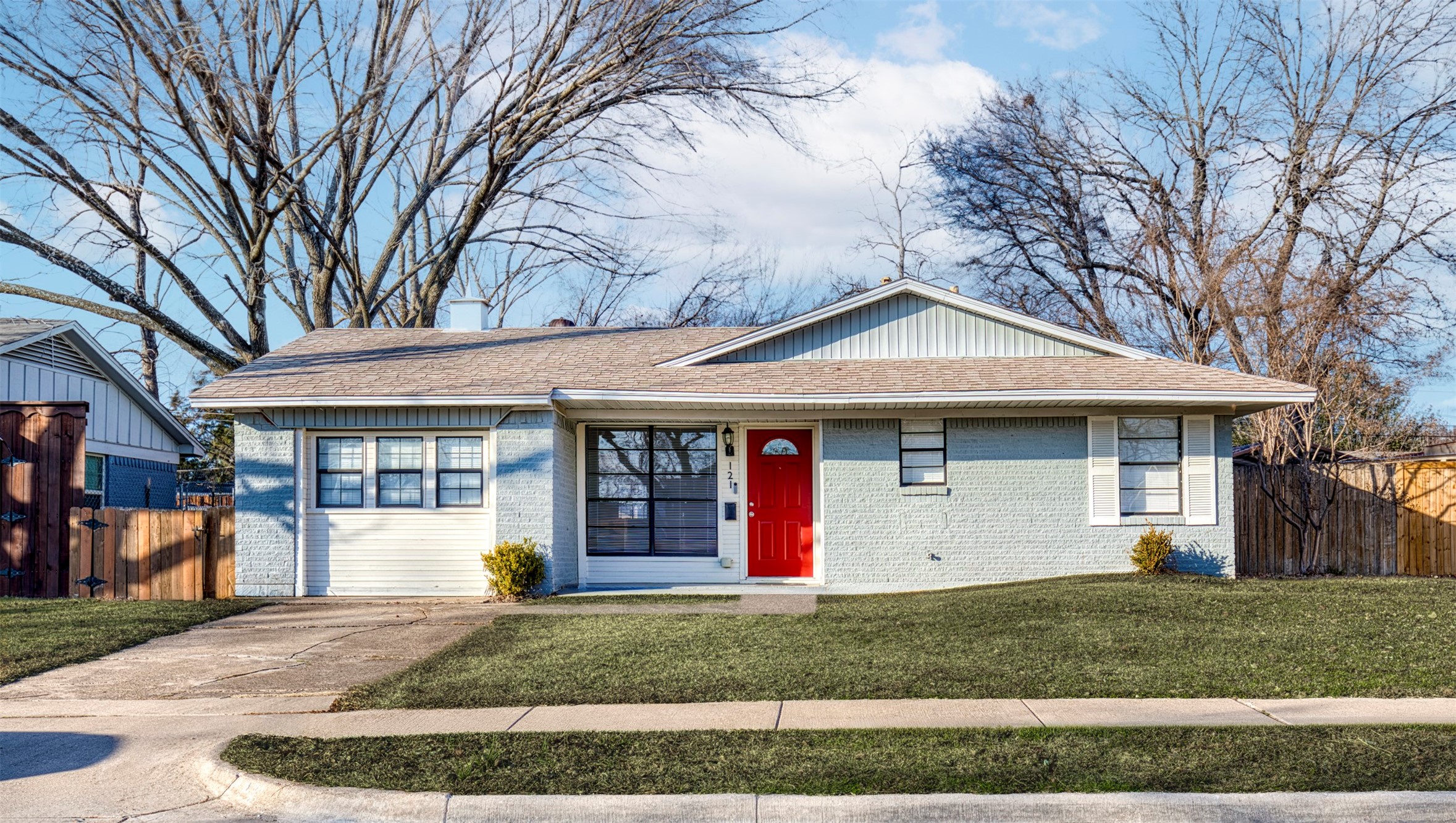 121 Sunflower Drive Garland TX 75041