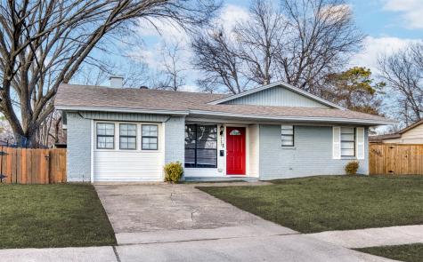 121 Sunflower Drive Garland TX 75041