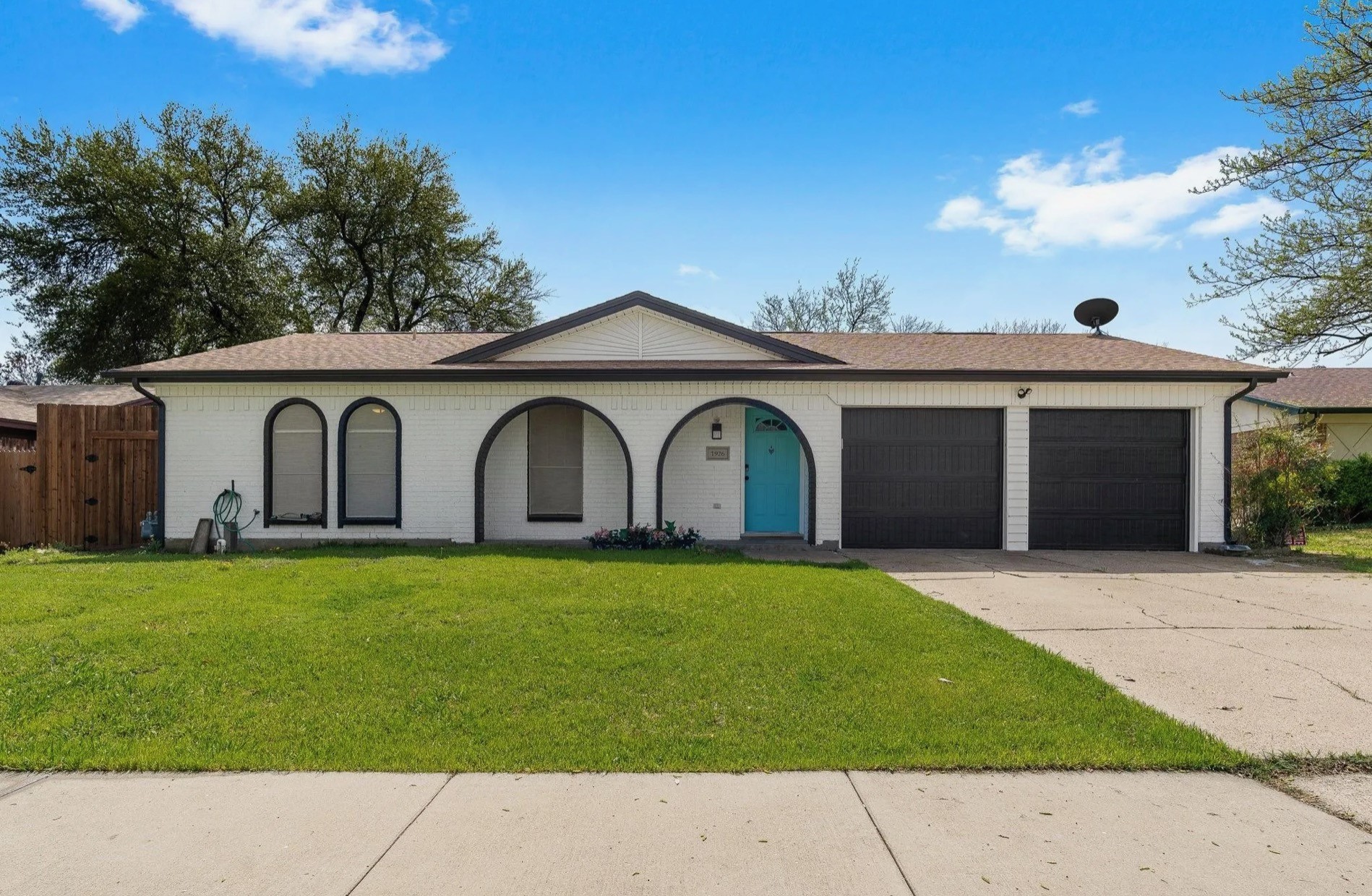 1926 Guinevere Street Arlington TX 76014