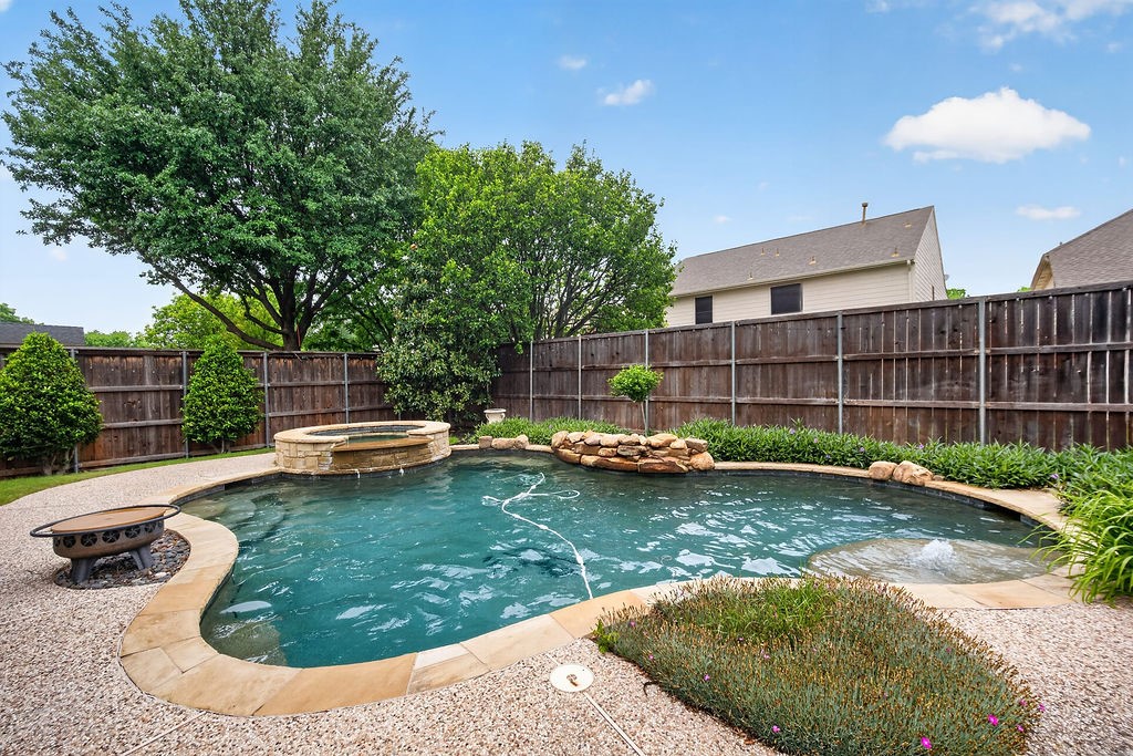 5804 Silver Leaf Drive Mckinney TX 75070