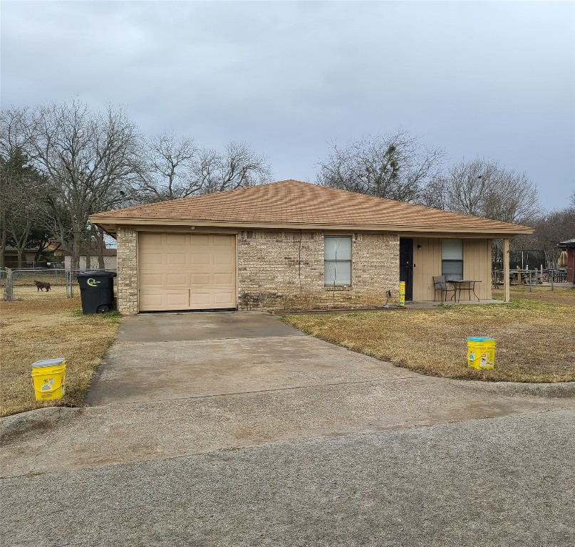 206 Boyd Street Cleburne TX 76031