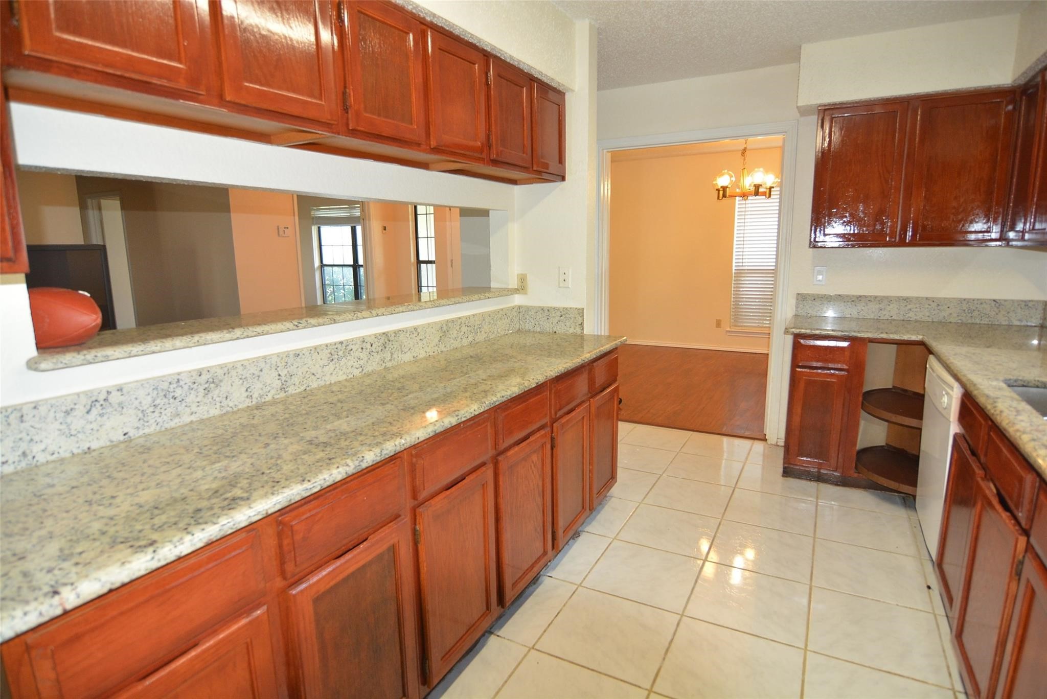 210 W Apollo Road Garland TX 75040