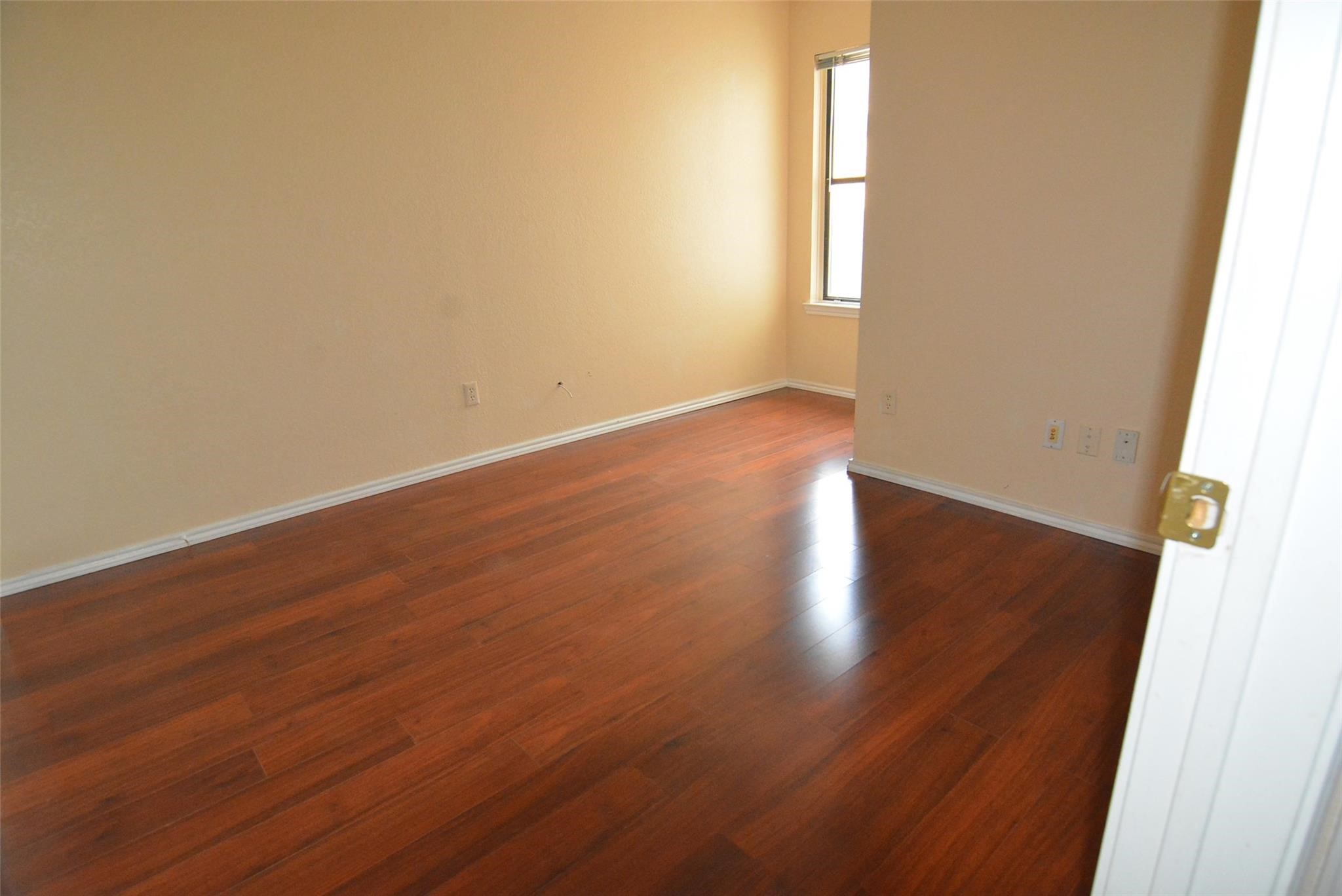 210 W Apollo Road Garland TX 75040