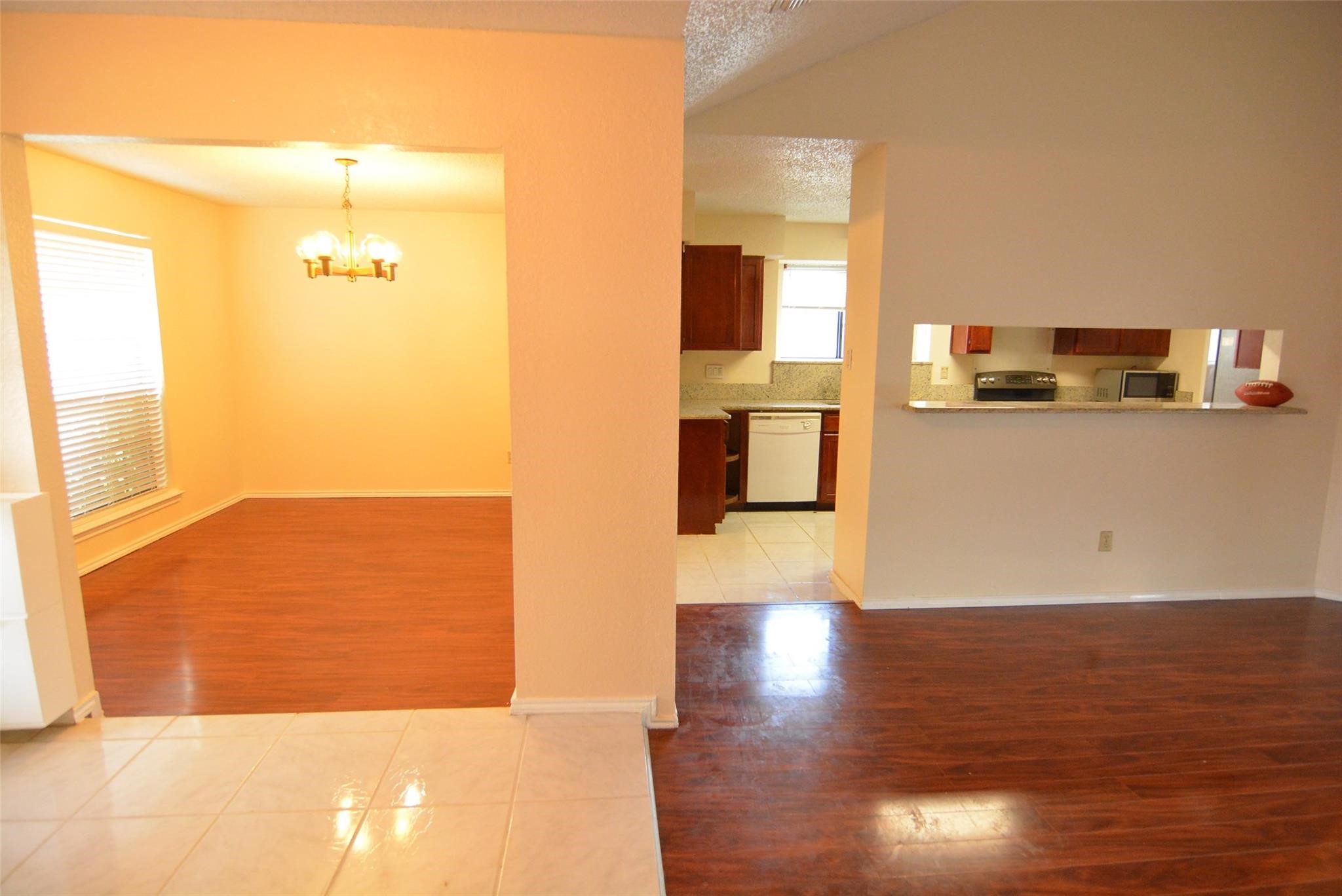 210 W Apollo Road Garland TX 75040