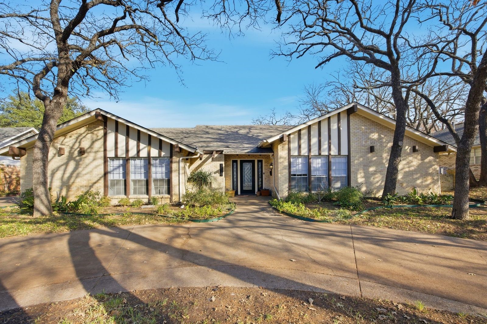 1620 Oak Meadow Drive Irving TX 75061