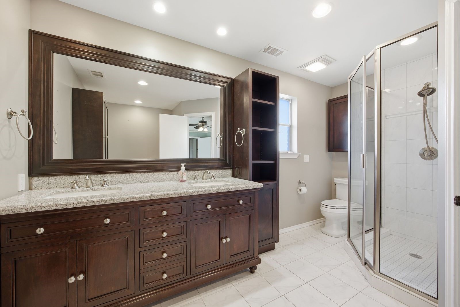 1620 Oak Meadow Drive Irving TX 75061