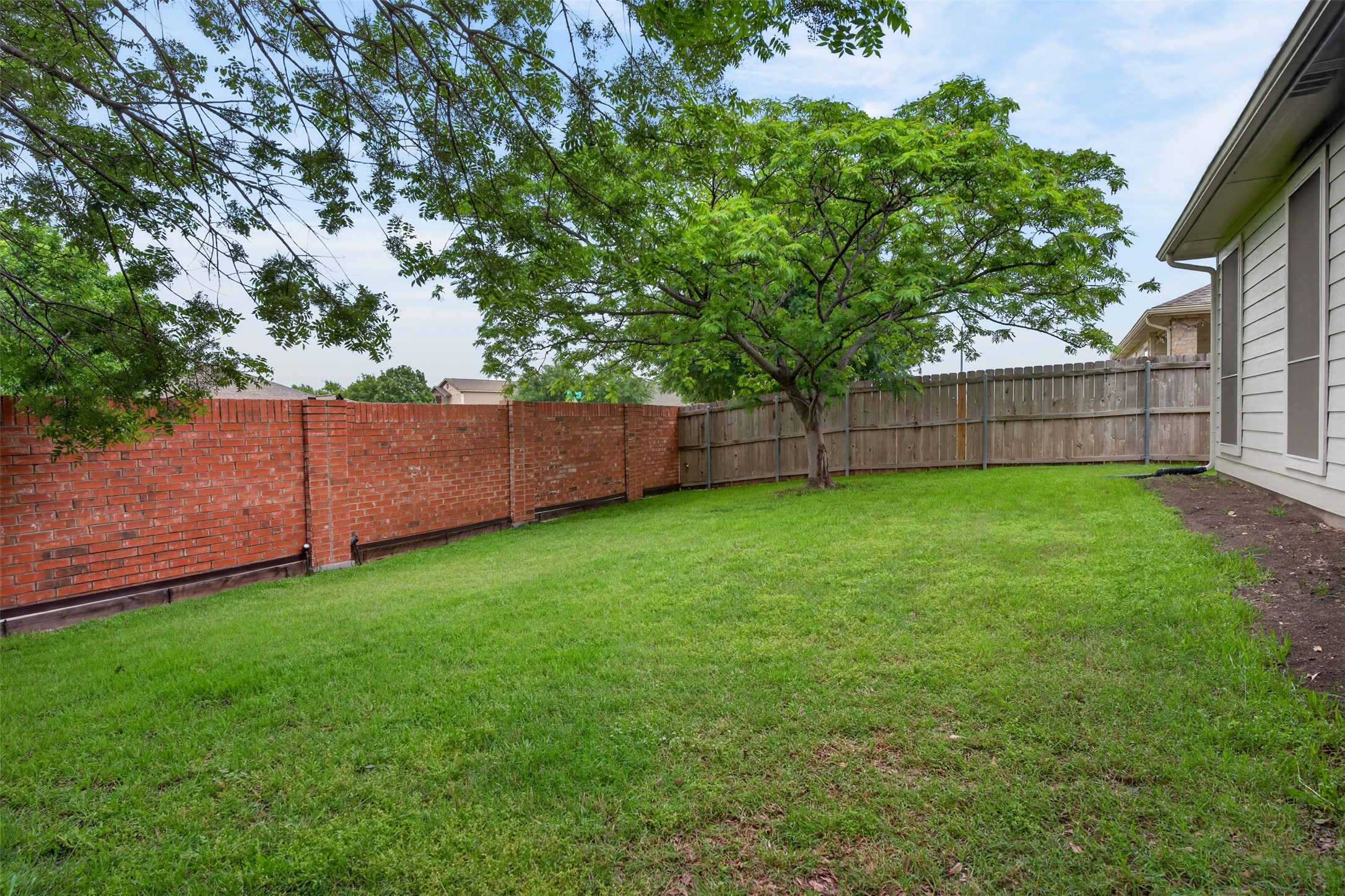 1240 Sweetwater Drive Burleson TX 76028