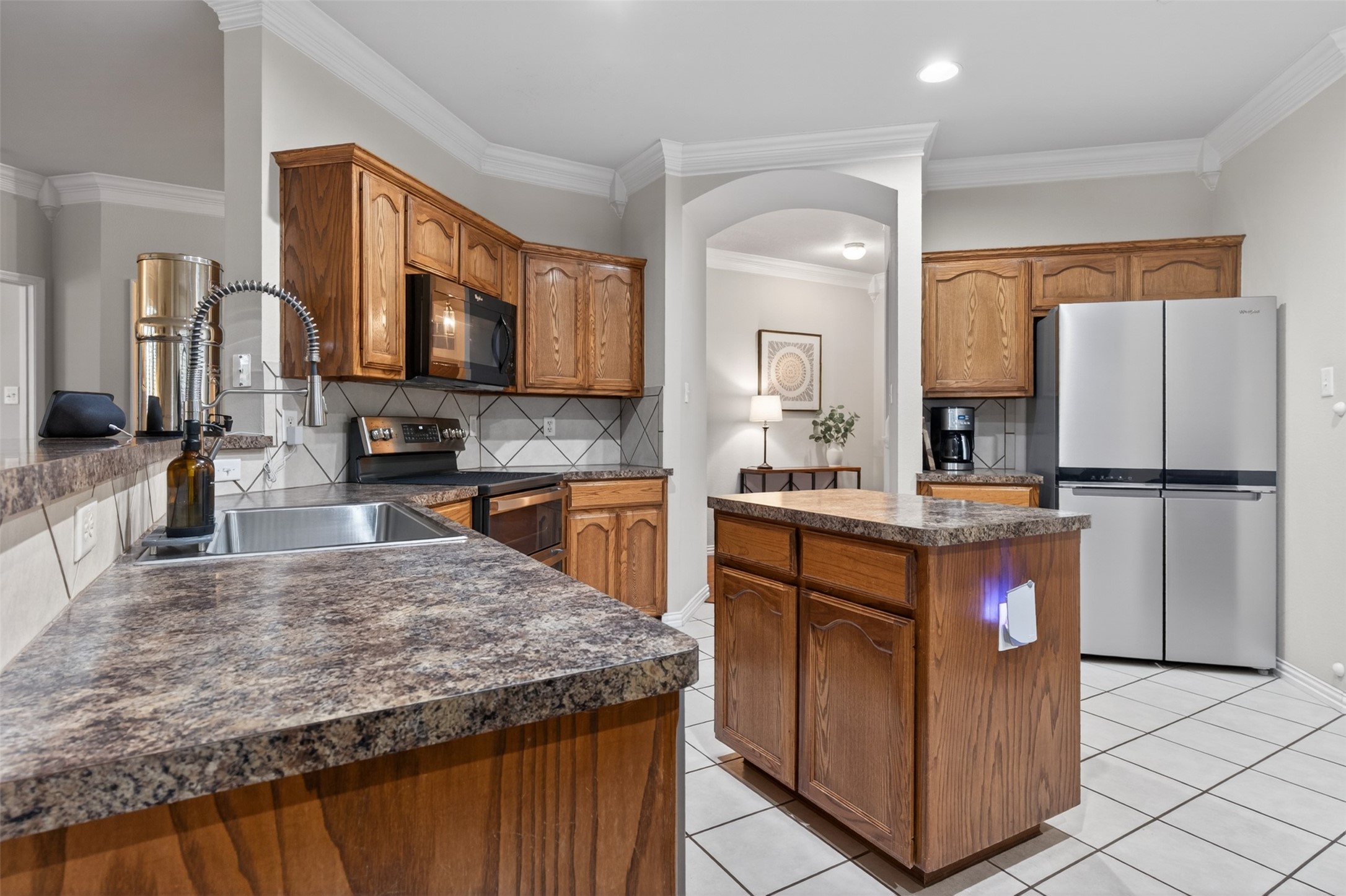 1240 Sweetwater Drive Burleson TX 76028