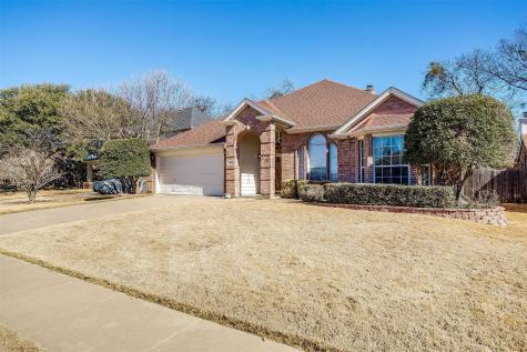 505 Oakbrook Drive Burleson TX 76028