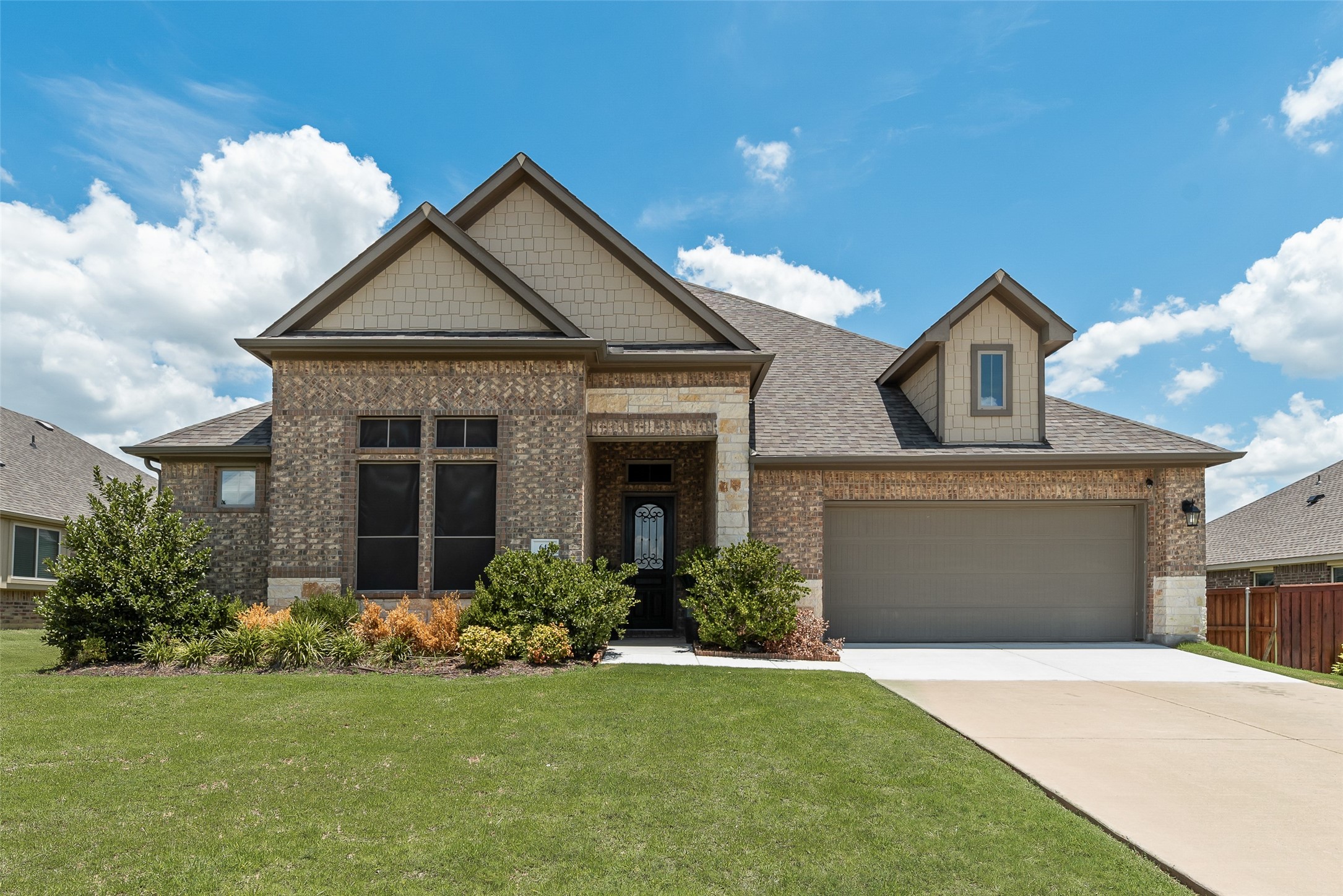 643 Woodridge Drive Oak Point TX 75068