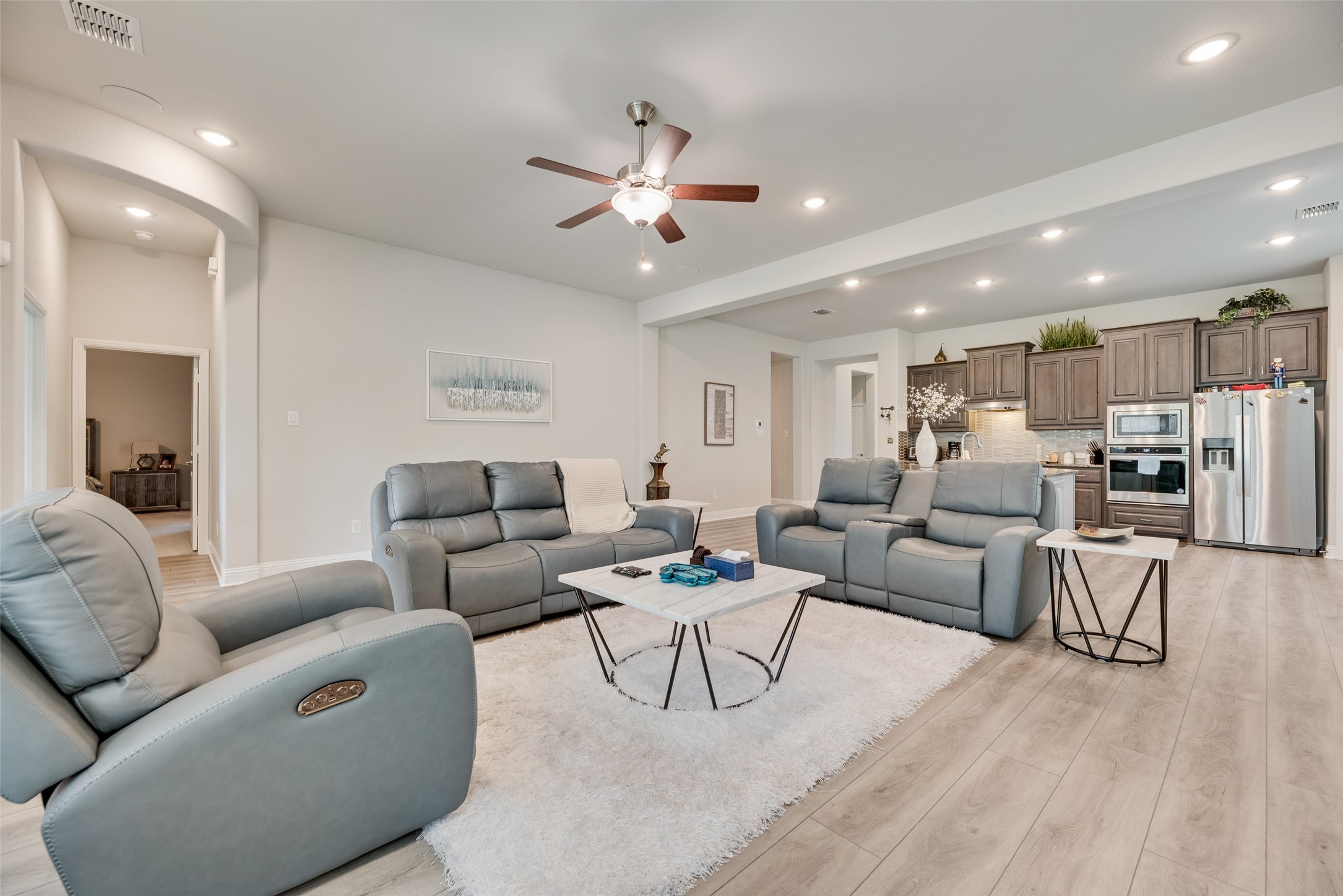 643 Woodridge Drive Oak Point TX 75068