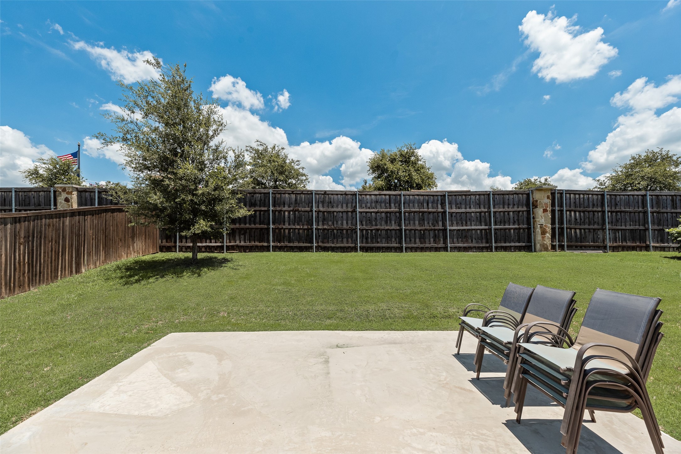 643 Woodridge Drive Oak Point TX 75068