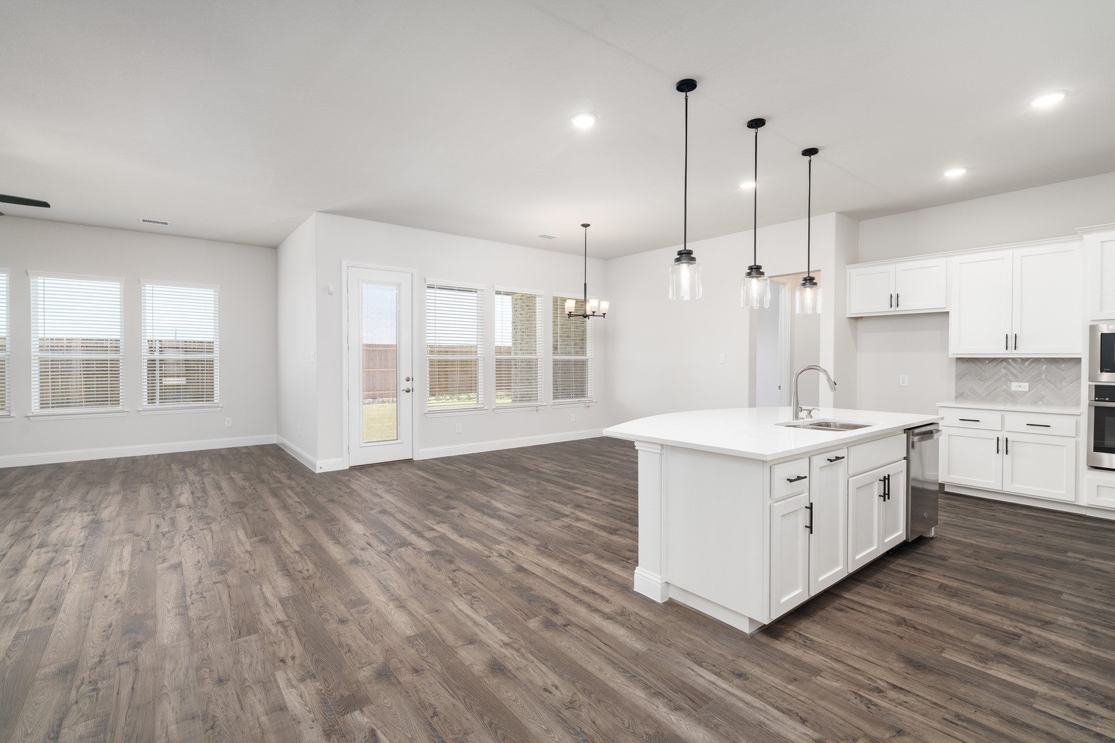 742 Oak Street Lavon TX 75166
