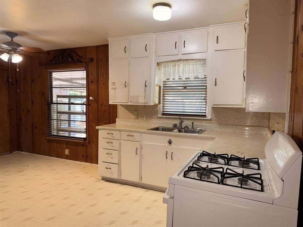 213 E Magnolia Drive Mt Pleasant TX 75455