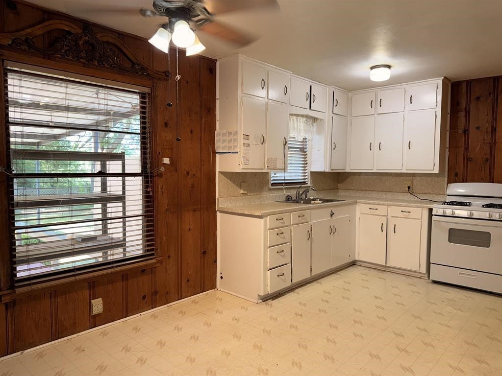 213 E Magnolia Drive Mt Pleasant TX 75455