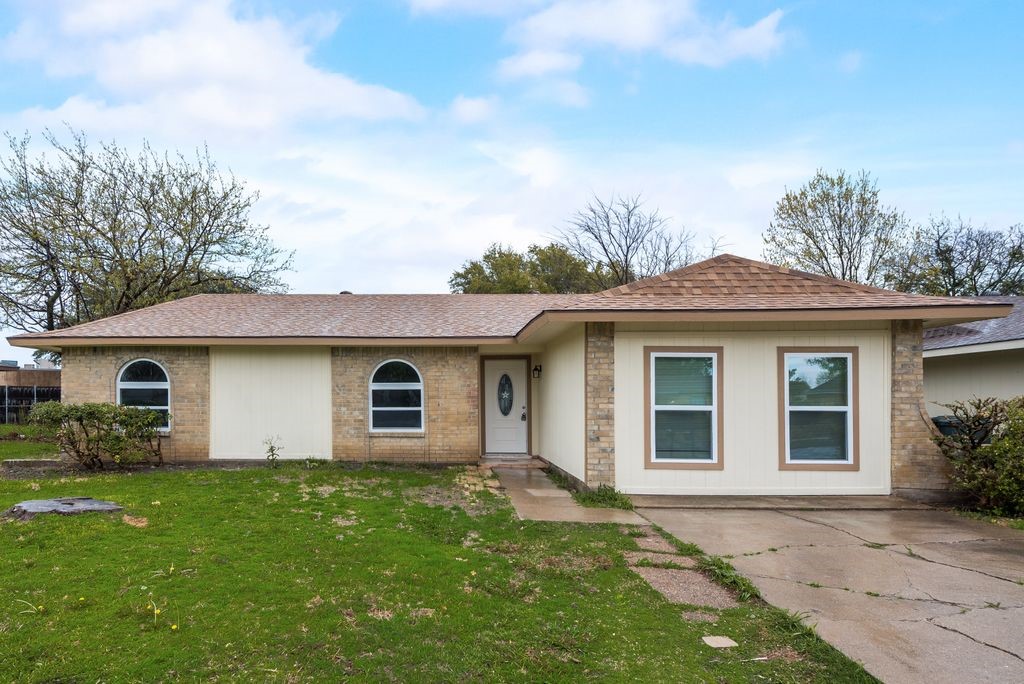 1621 Meridian Way Garland TX 75040