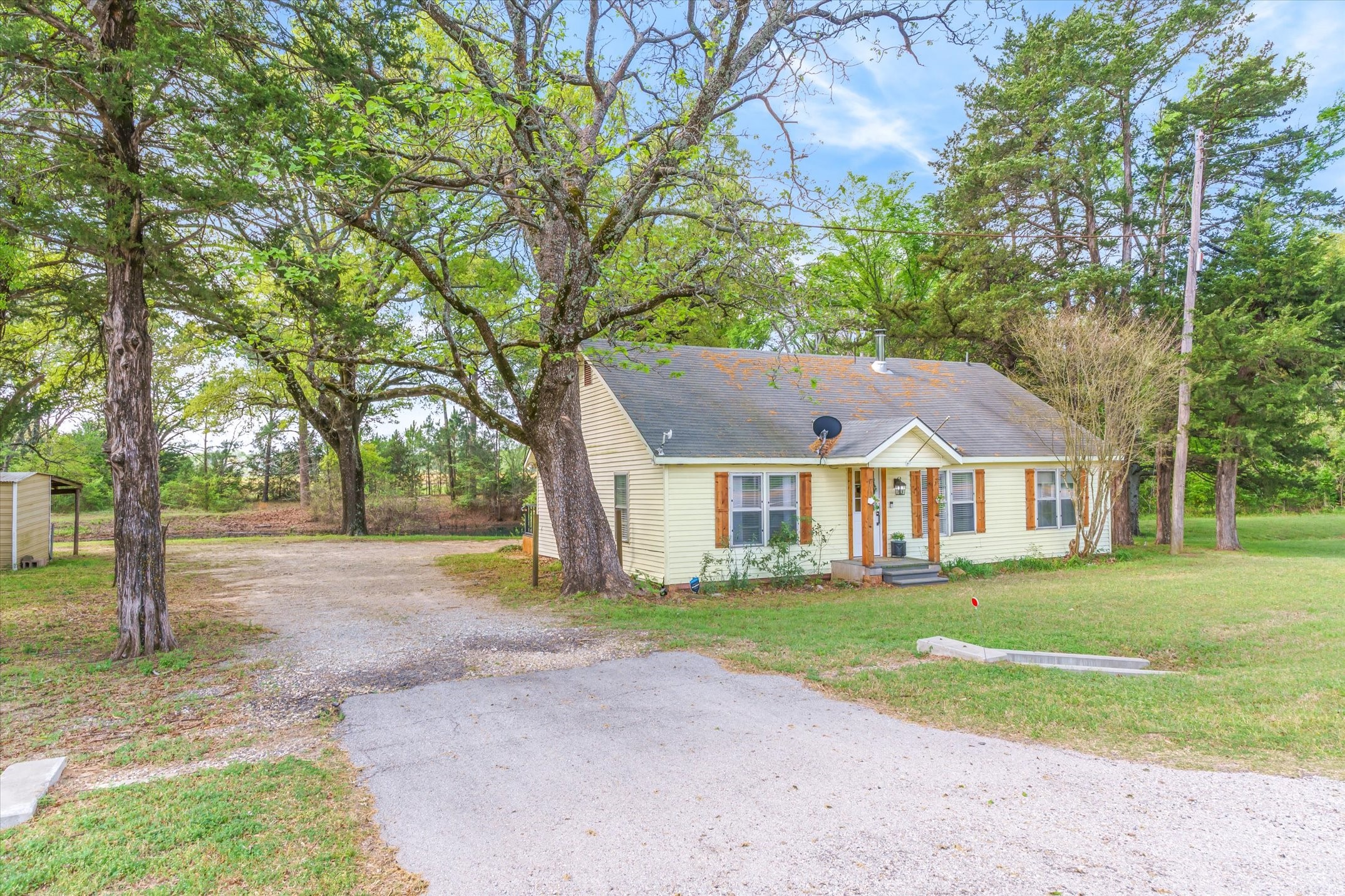 15853 Highway 80 Edgewood TX 75117