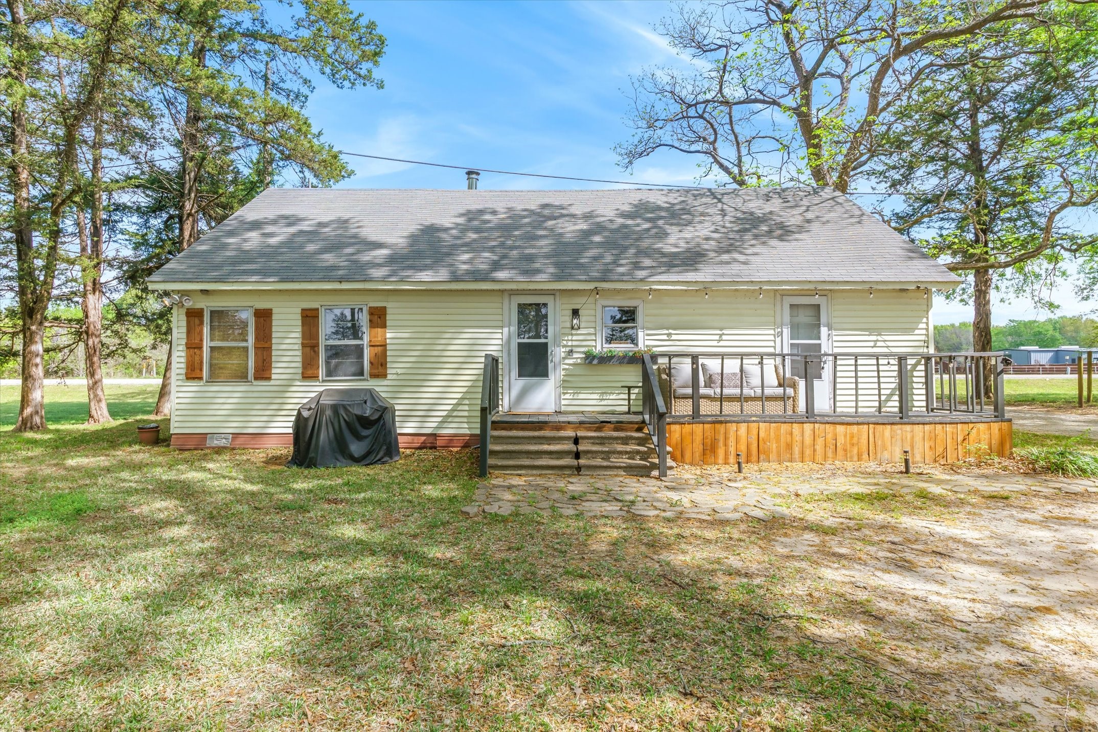 15853 Highway 80 Edgewood TX 75117