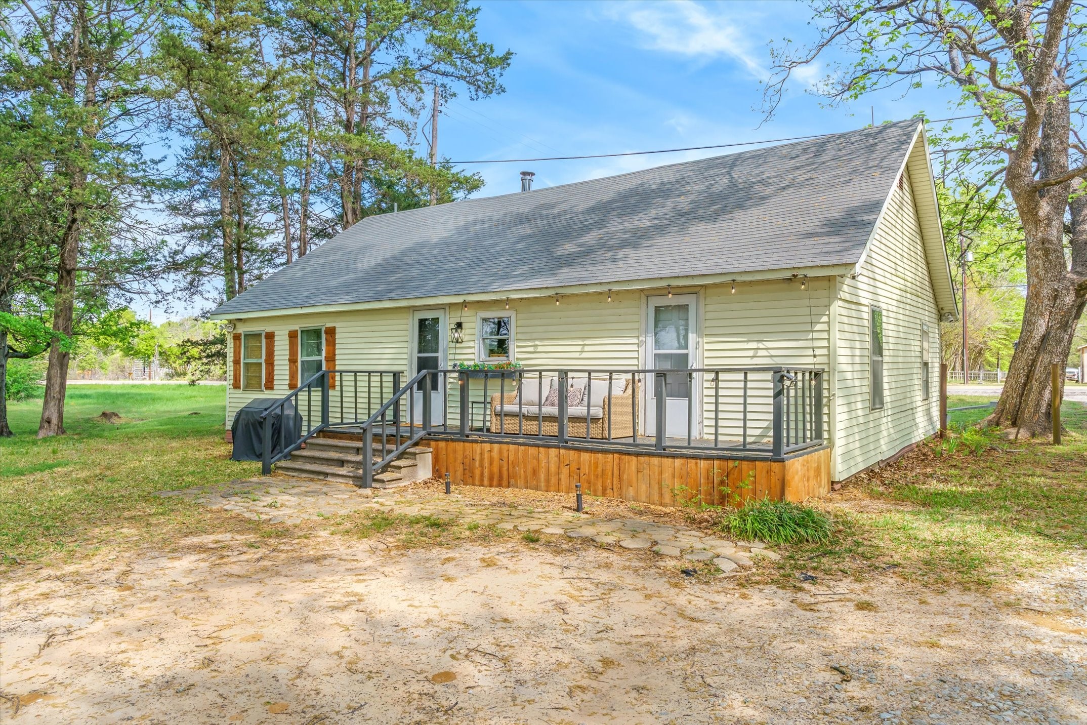 15853 Highway 80 Edgewood TX 75117