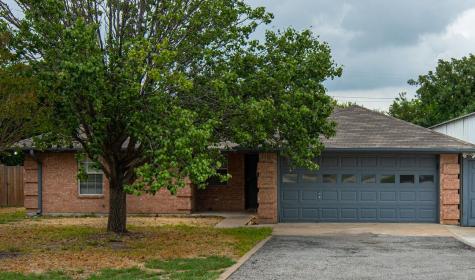 1504 Azle Highway Weatherford TX 76085