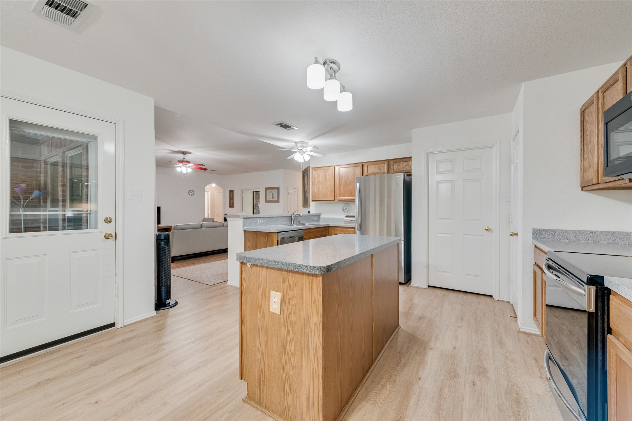 100 Jennings Drive Waxahachie TX 75165