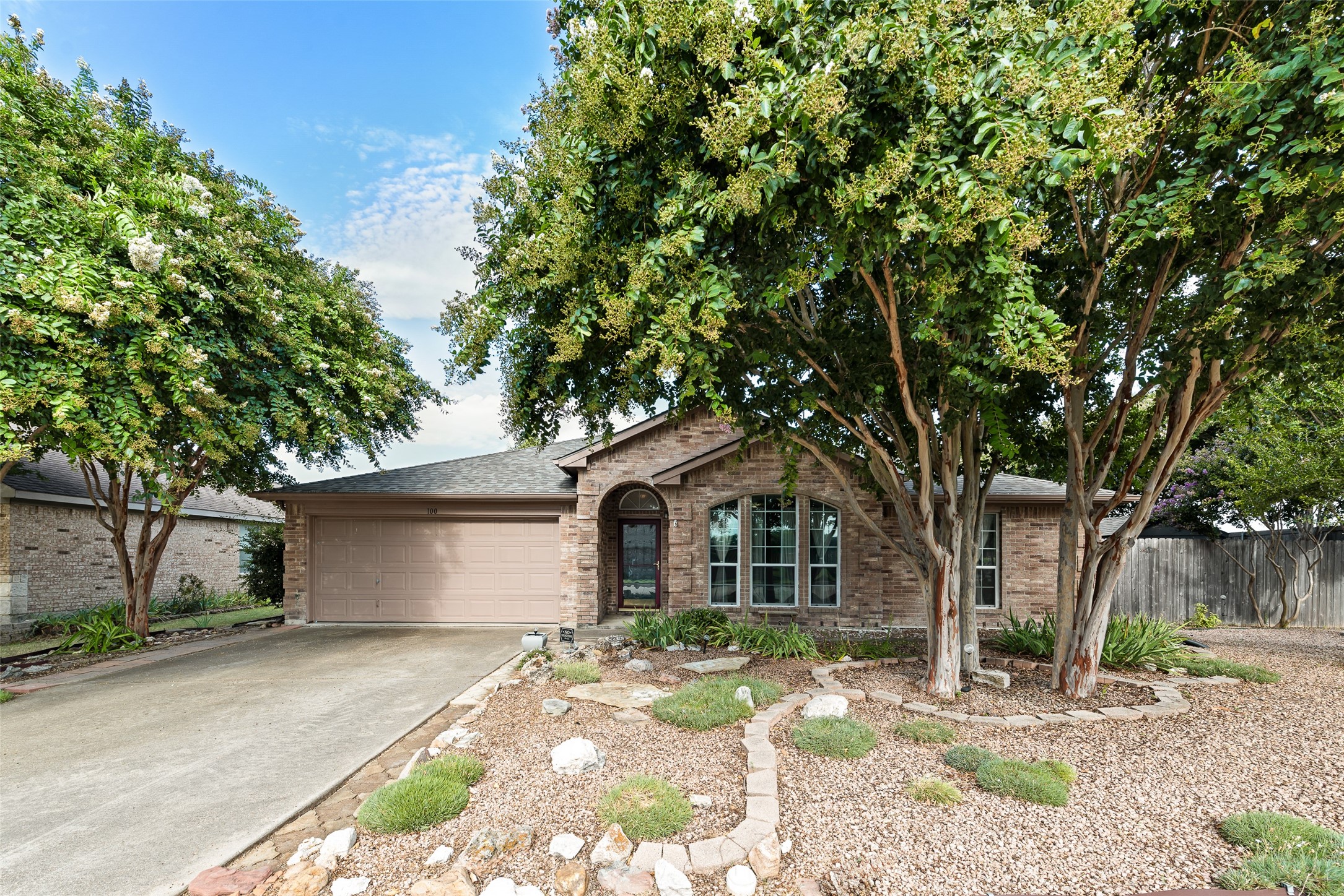 100 Jennings Drive Waxahachie TX 75165