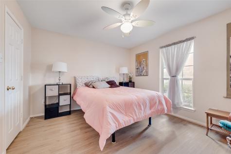 100 Jennings Drive Waxahachie TX 75165