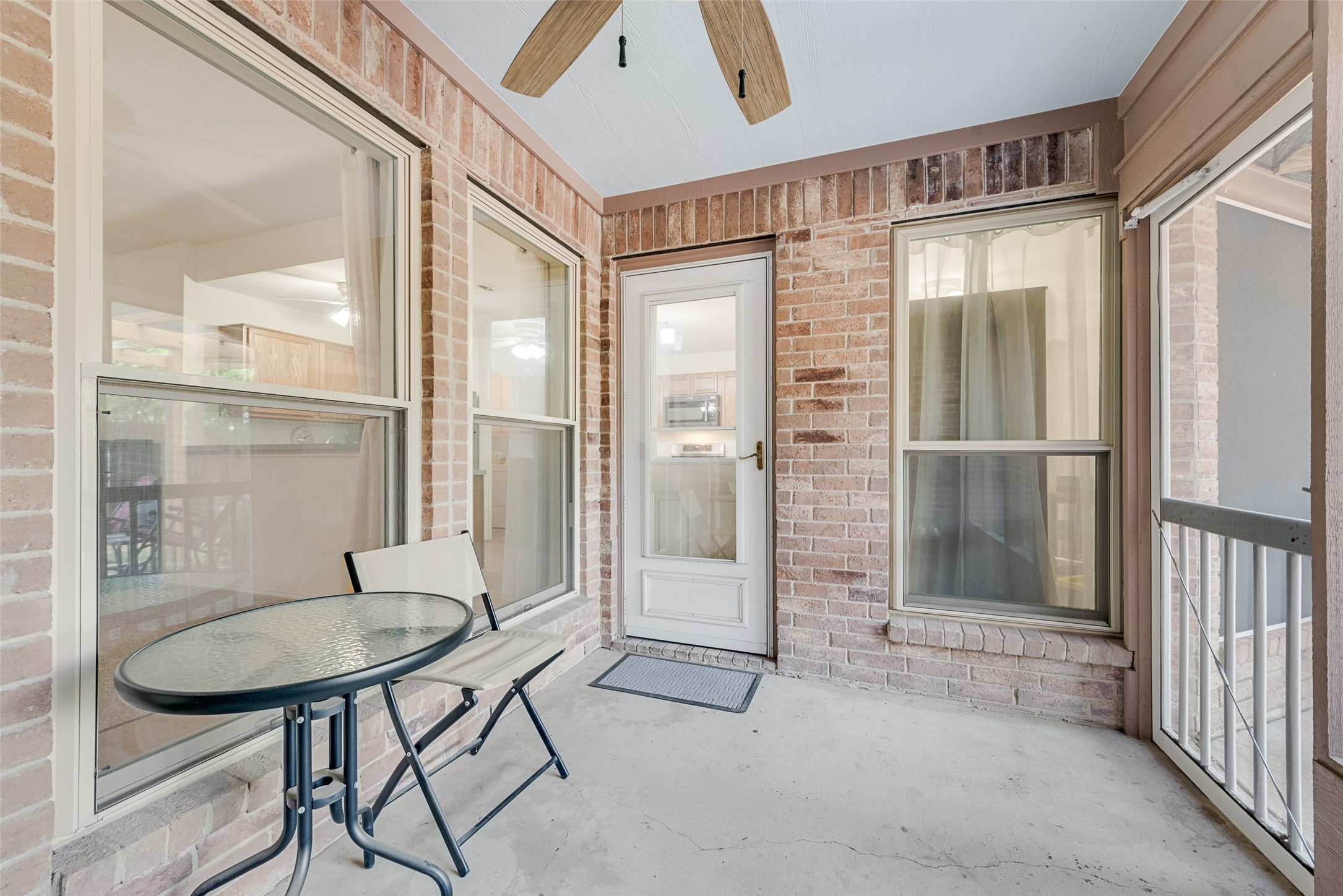 100 Jennings Drive Waxahachie TX 75165