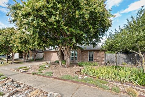 100 Jennings Drive Waxahachie TX 75165