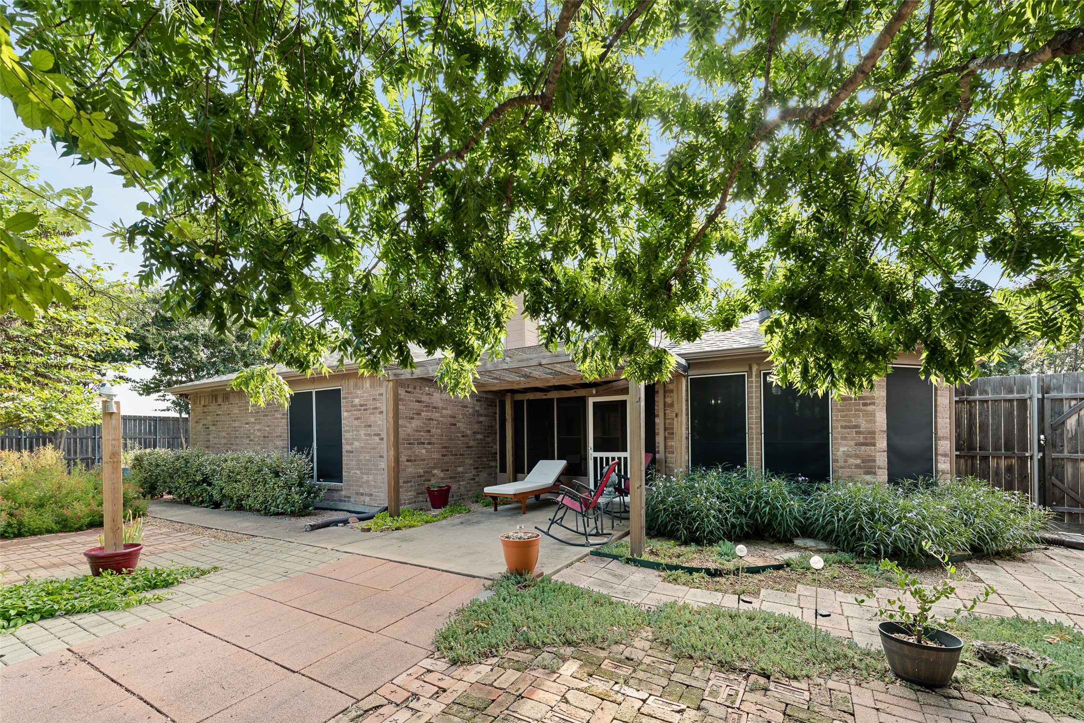 100 Jennings Drive Waxahachie TX 75165