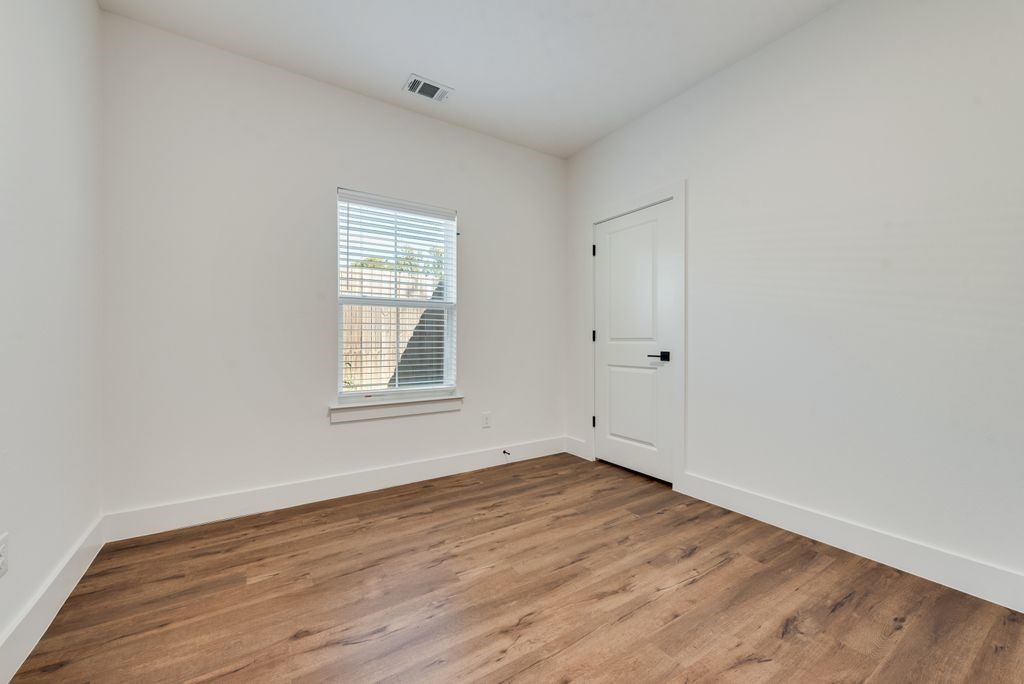 202 Pine Street Bonham TX 75418