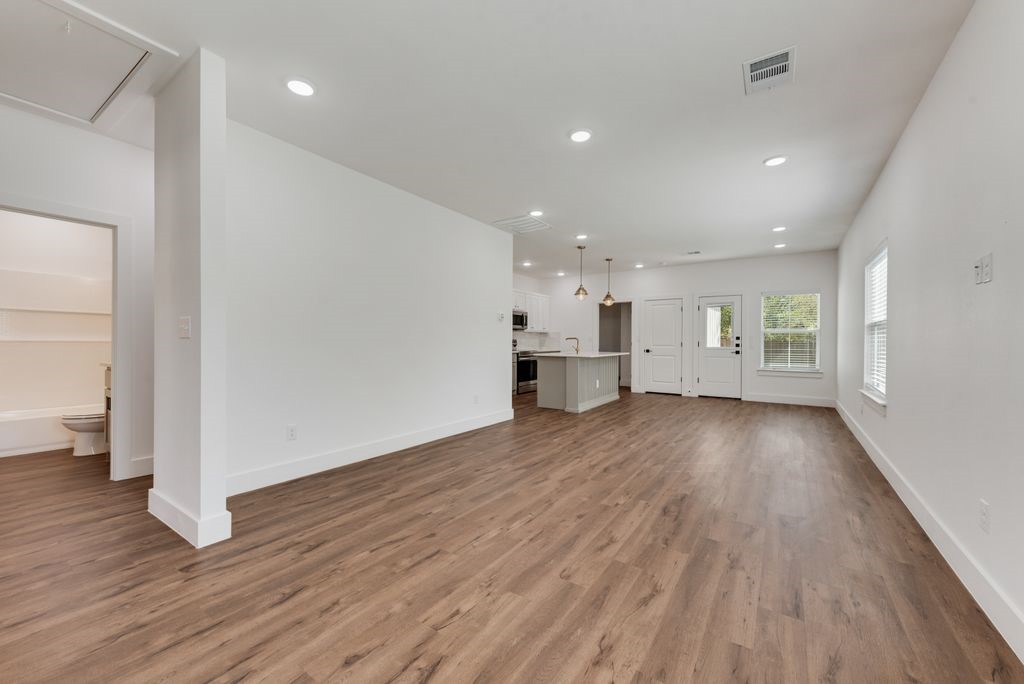 202 Pine Street Bonham TX 75418