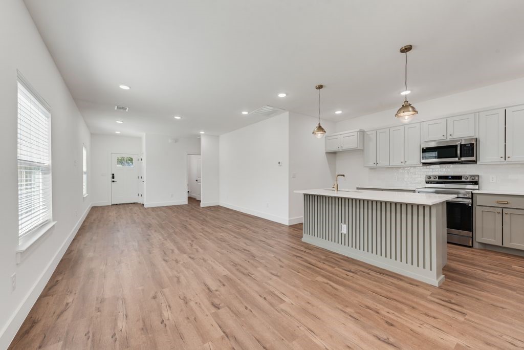 202 Pine Street Bonham TX 75418