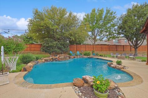 1099 Metalmark Court Lantana TX 76226