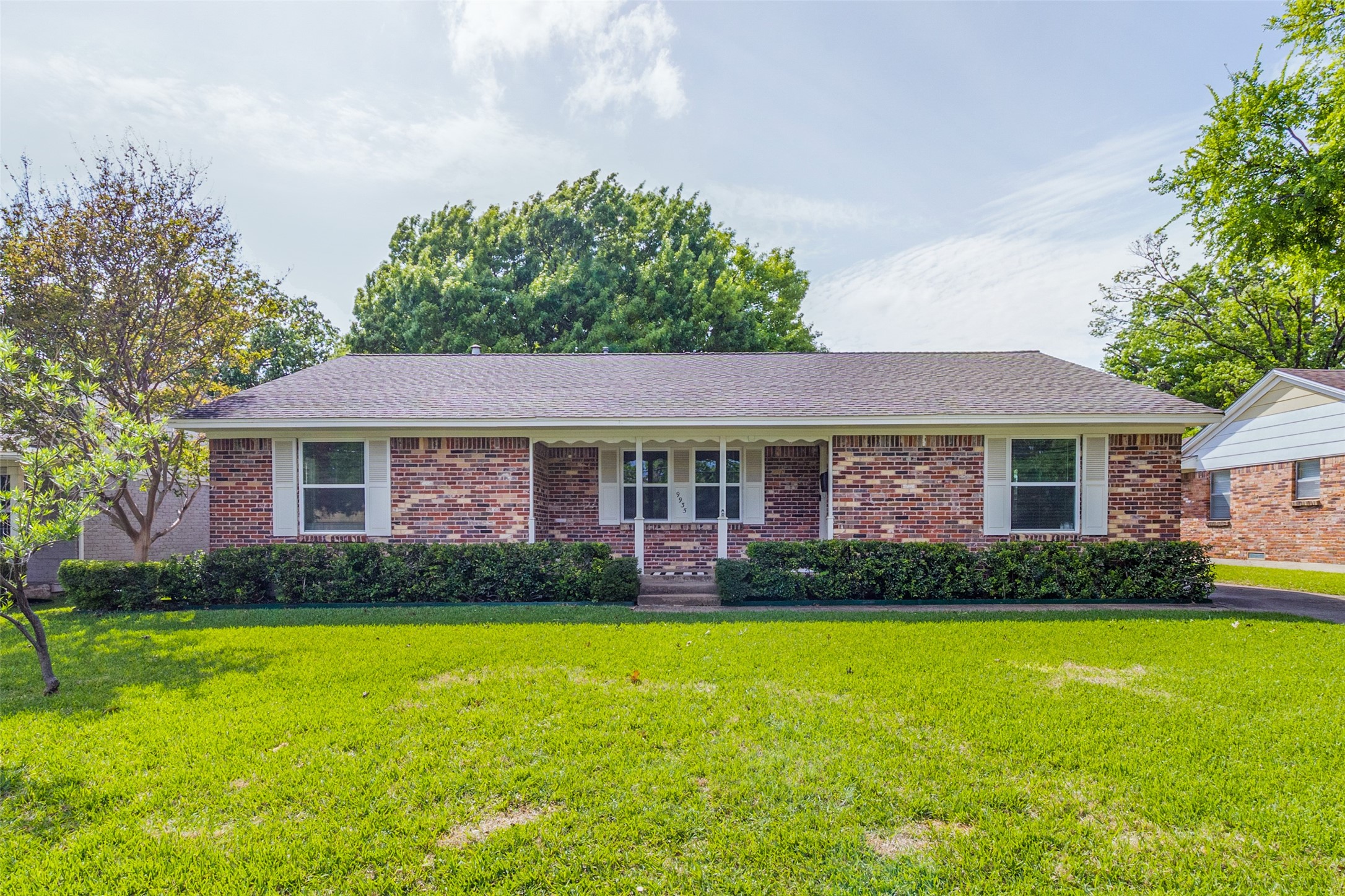 9935 Chippendale Drive Dallas TX 75238